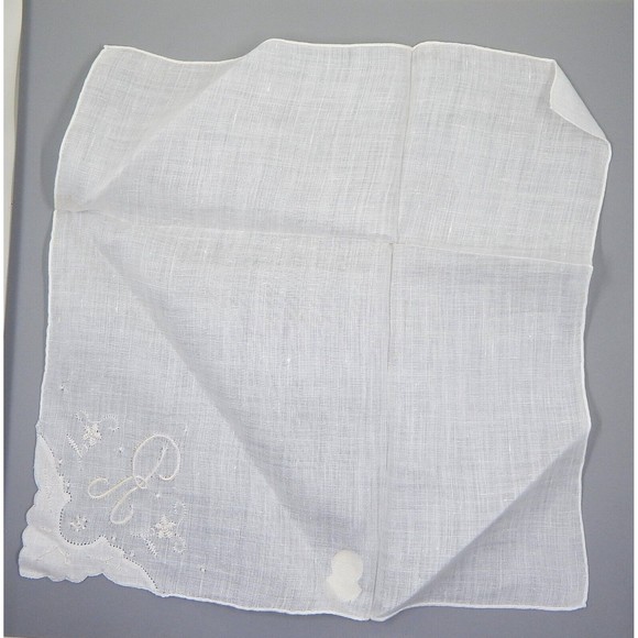 Desco Irish Linen Handkerchief Bridal Hanky Made in Madeira Monogram R Set of 2 - Picture 11 of 12